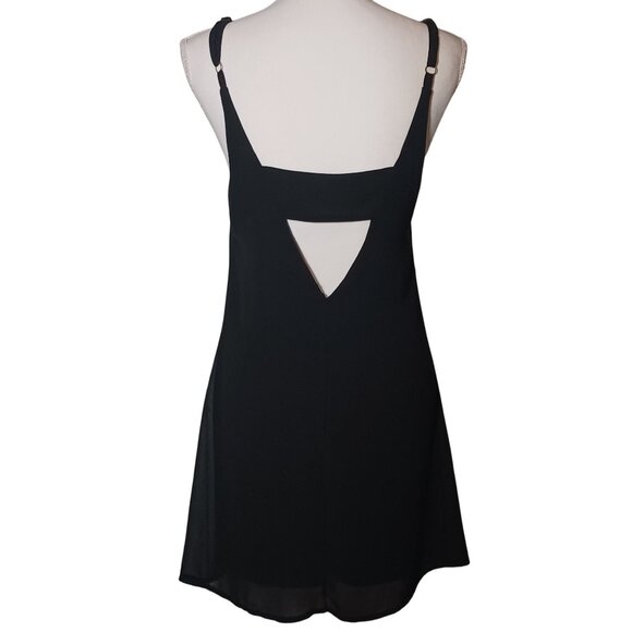 2 Lulus Chiffon Shift Dresses Size S Coral Red Geometric/Black V-Neck Cut-Out - Picture 10 of 16